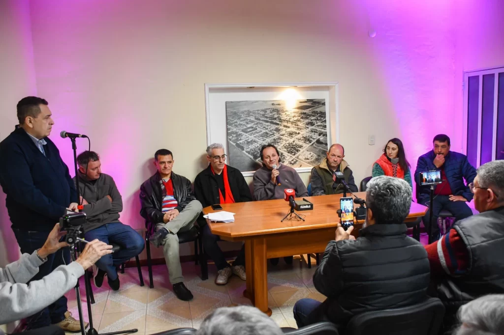 ASUNCION-DE-AUTORIDADES6-1024x682 Asumieron las nuevas autoridades de la Cooperativa